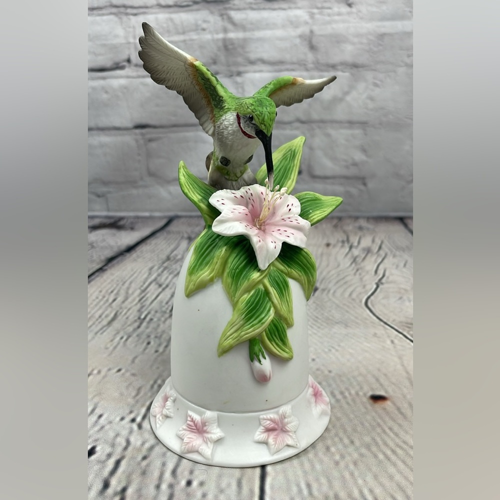 Seymour Mann Hummingbird Collector Bell